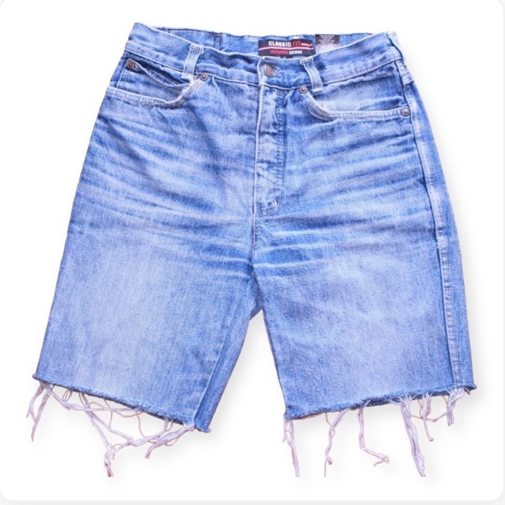 Classic Vintage Aged Denim Cutoff Jorts
